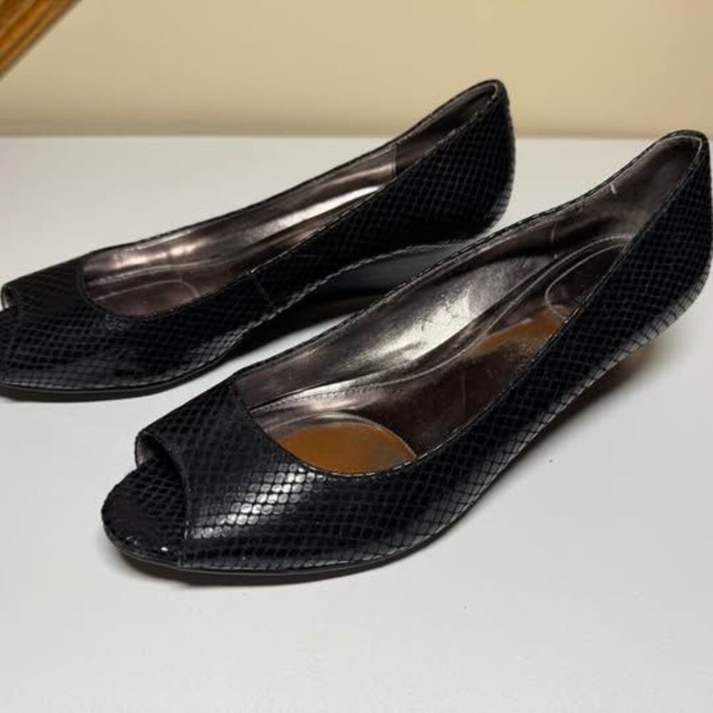 Calvin Klein Snakeskin Pattern Peep Toe Wedge Pumps